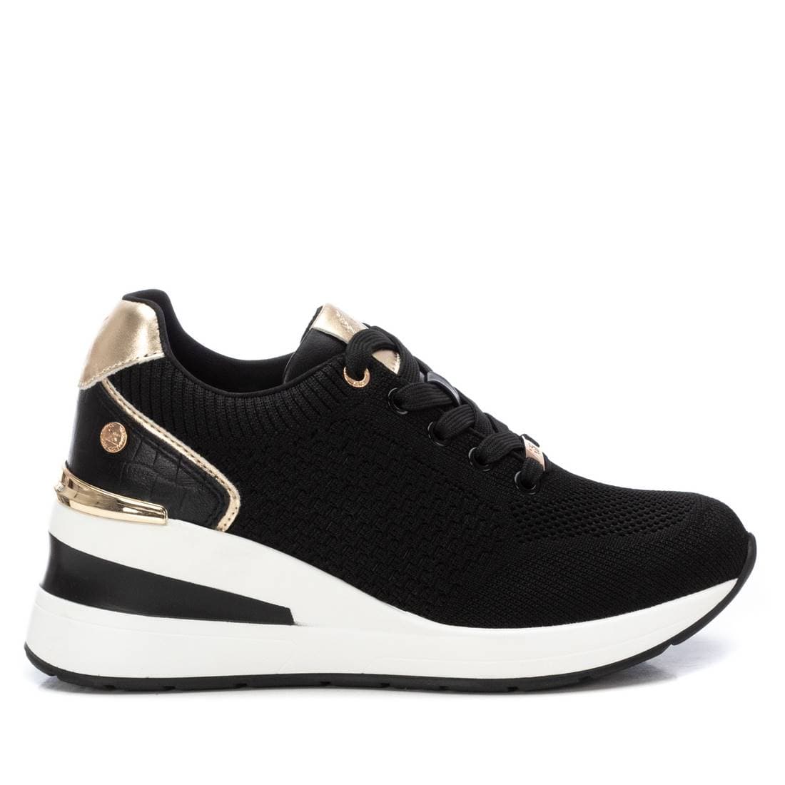 Xti - Zapatilla Mujer - Calzado Cómodo y Versátil - Moda casual - Modelo 14372103