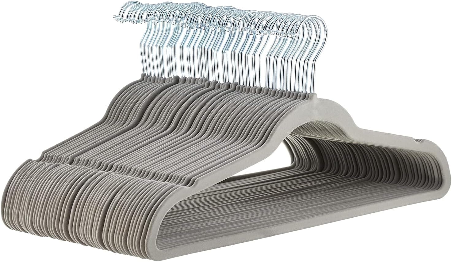 Amazon Basics Paquete de 50 perchas, antideslizantes, delgadas, con acabado de terciopelo, color gris