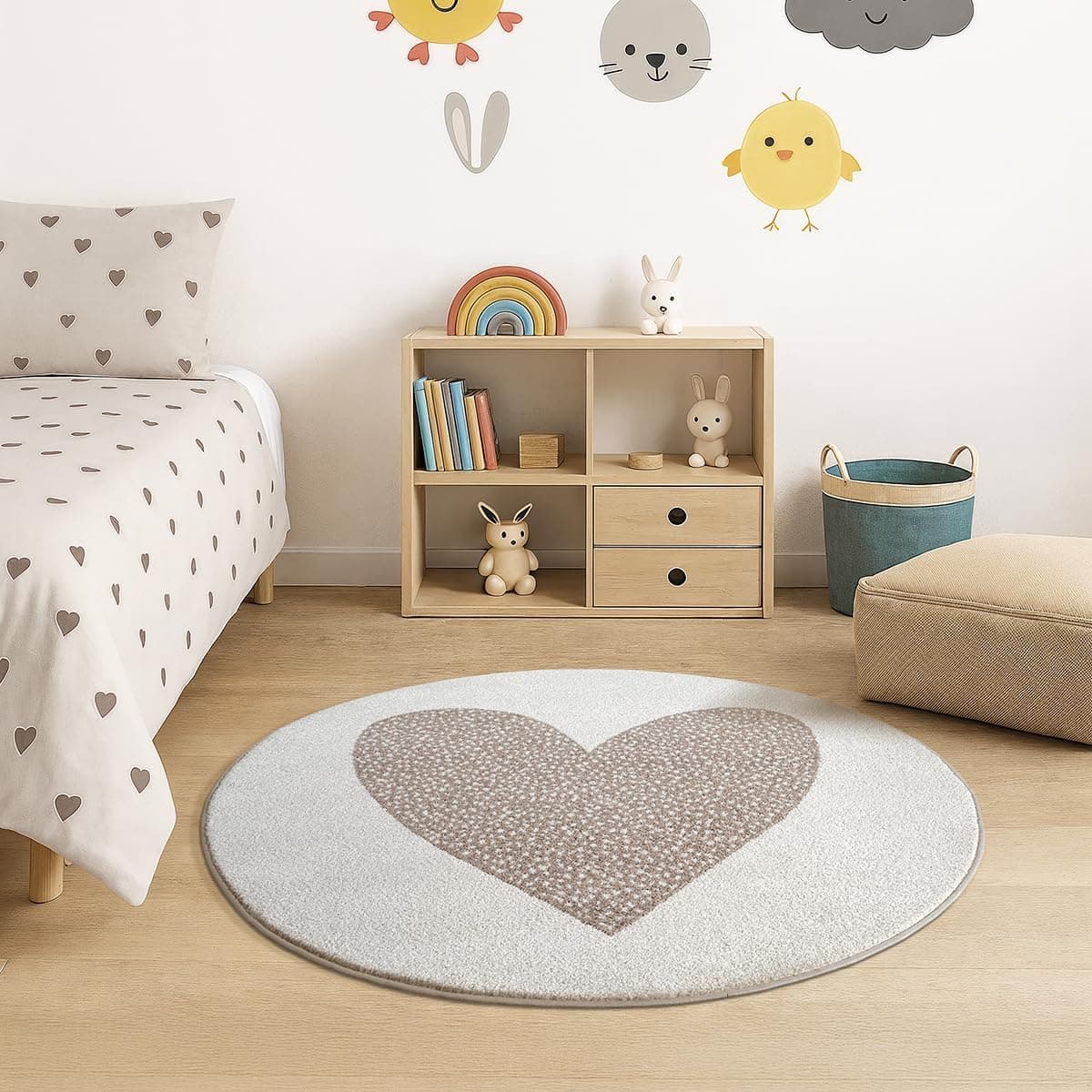 the carpet Dreamy Kids - Alfombra Infantil Moderna y Suave, con Pelo Mullido, fácil de Limpiar y Resistente al Color, Corazón Crema, 120 x 120 cm Redondo