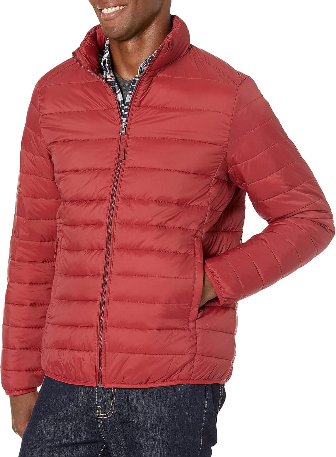 Amazon Essentials Hombre Chaqueta Acolchada Ligera, Resistente a la Lluvia y Plegable (Disponible en Tallas Grandes y Largos Especiales)